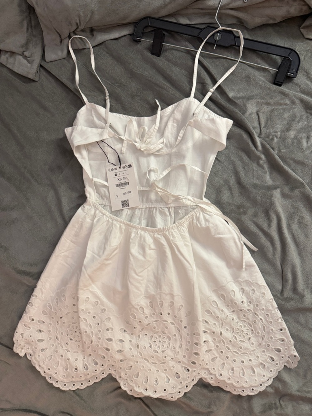Bershka White Eyelet Tie-Back Mini Dress - Picture 6 of 7